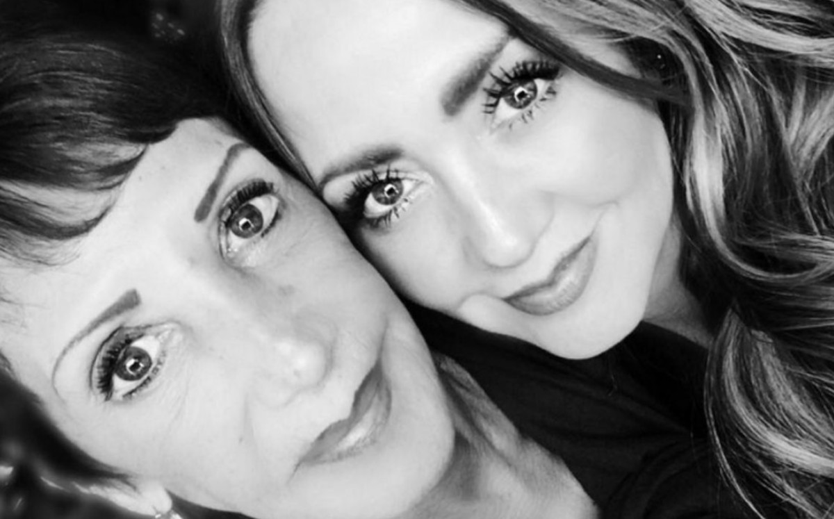 Andrea Legarreta y su mamá (@andrealegarreta)