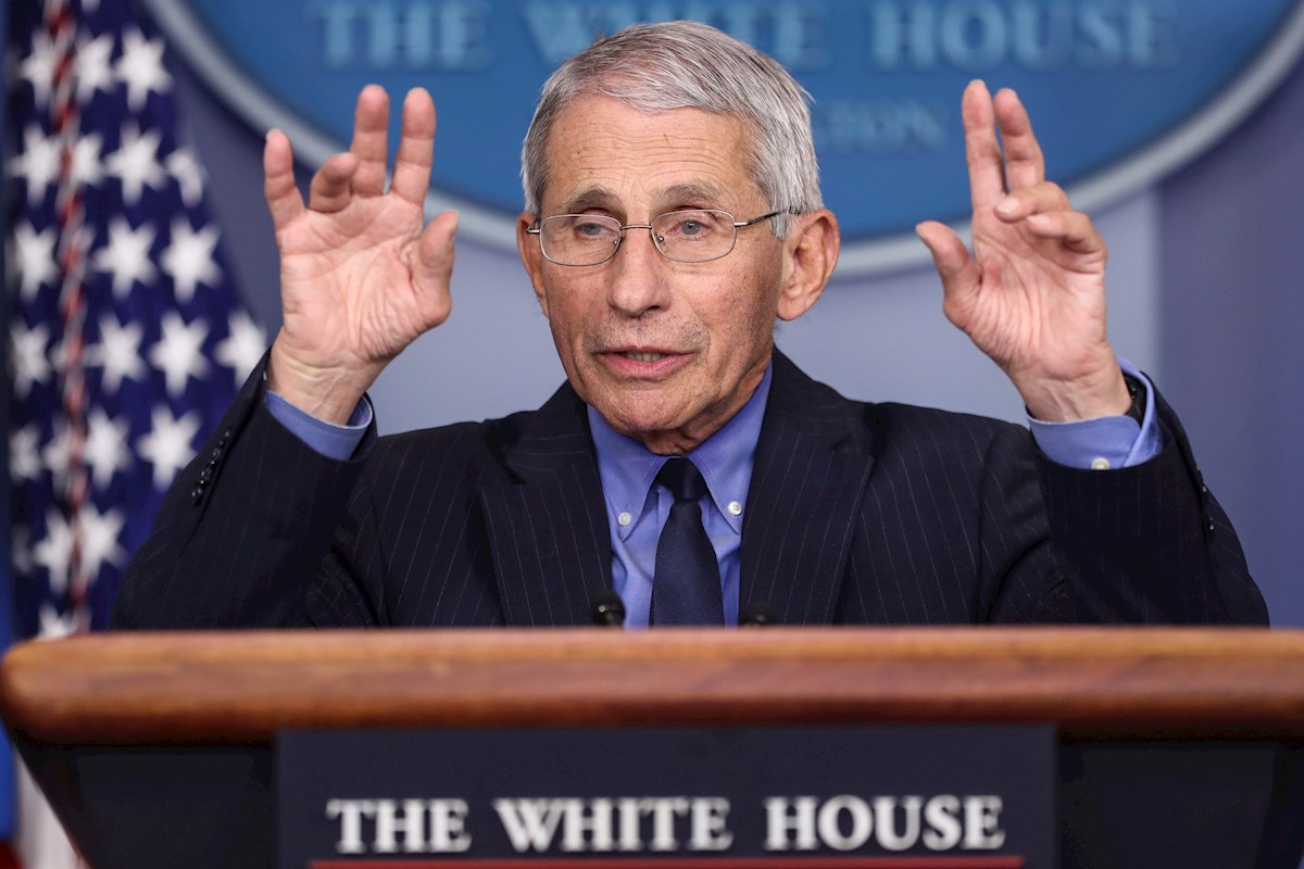 Fauci indicó que esperan que se acelere el programa en las próximas semanas. (EFE)
