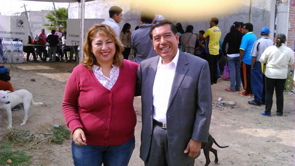 Sandra Alicia Ordóñez y Salvador Torres, ex candidatos en 2016 de Morena. (Especial)