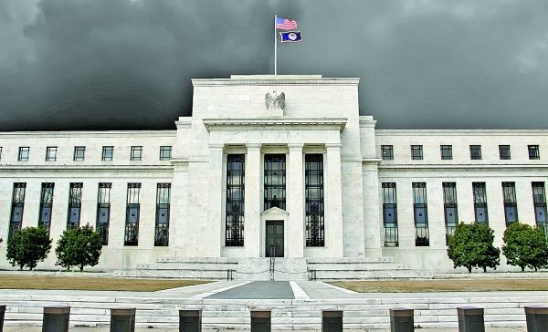 El banco central continuará con su compra de 120 mil mdd de deuda al mes. Shutterstock