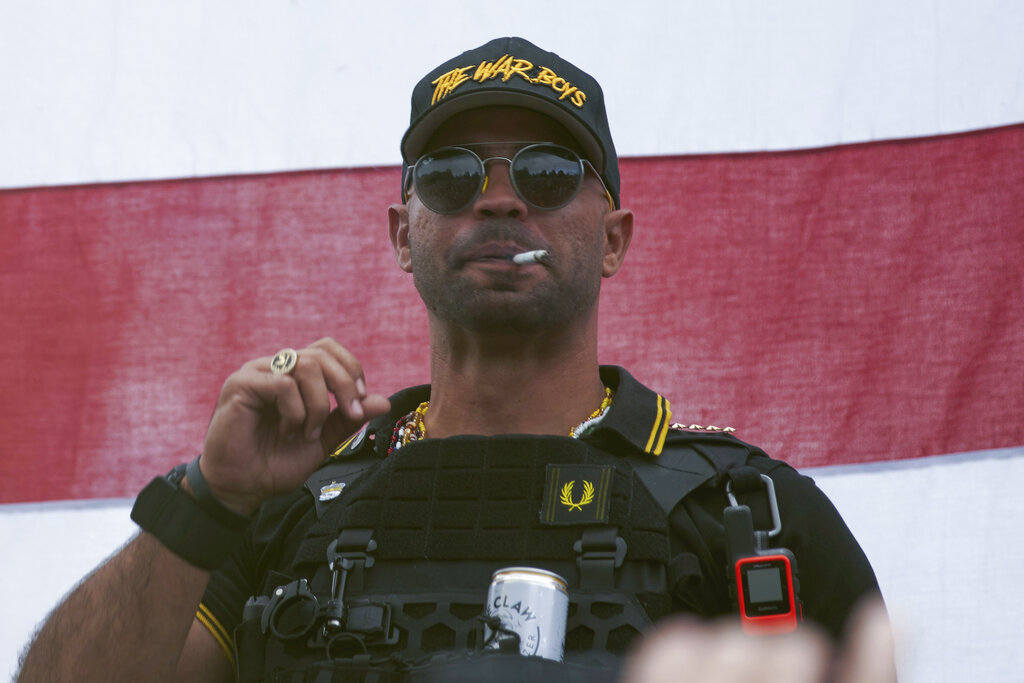 Enrique Tarrio, líder de grupo de extrema derecha Proud Boys. (AP)