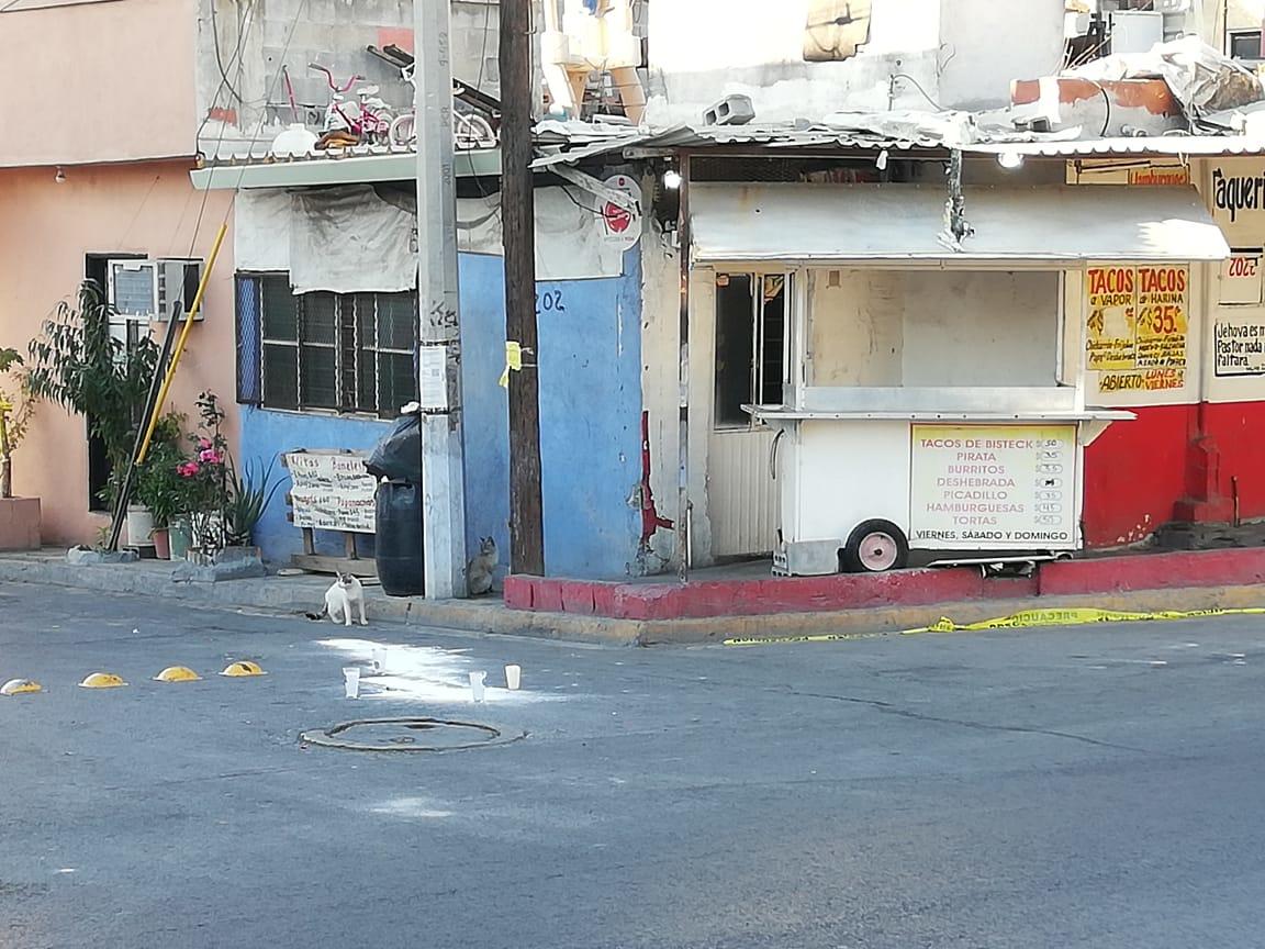 Matan a balazos a un joven en la colonia Topo Chico. Foto: Agustín Martínez.