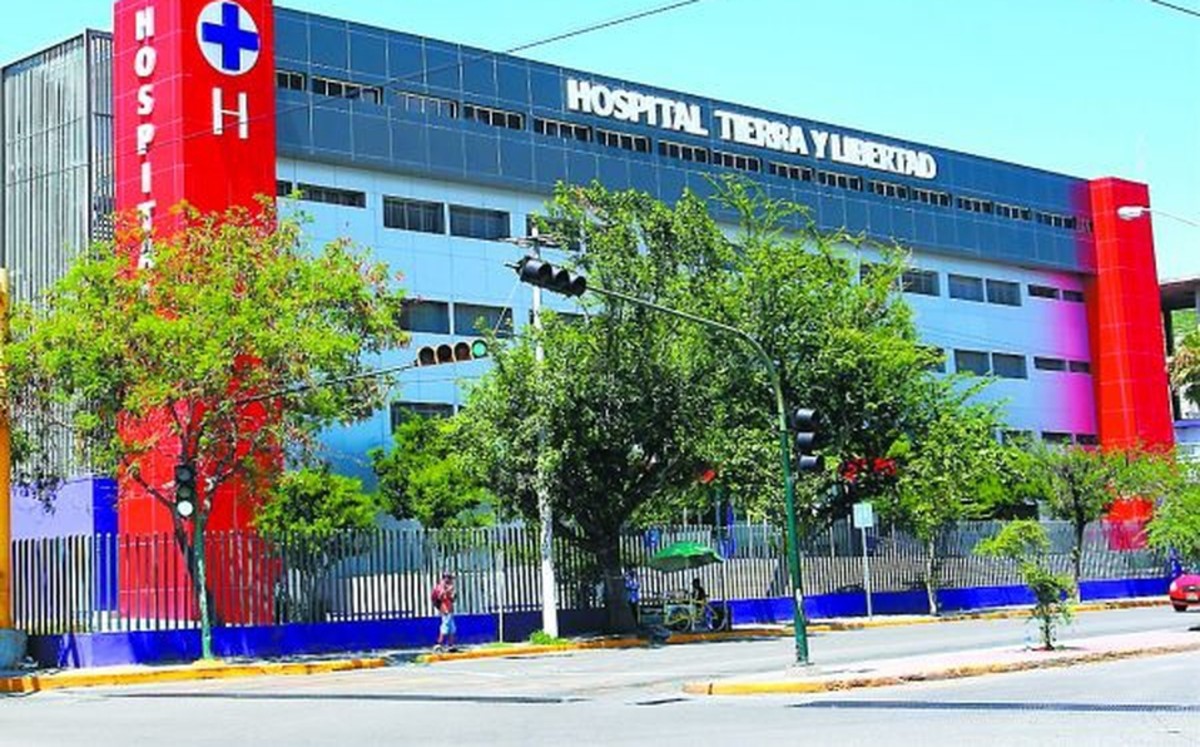 Reportan colapso en 13 hospitales covid en Nuevo León
