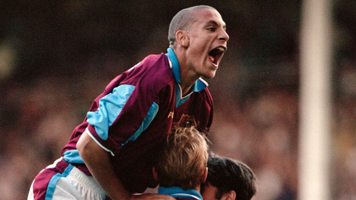 Rio Ferdinand, ex jugador del West Ham (www.whufc.com)