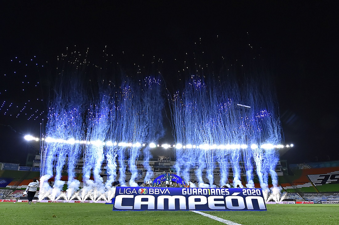 Jugadores del León en festejo de campeonato (Imago7)