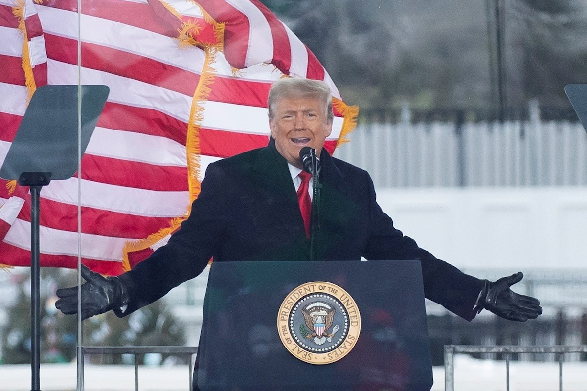 Durante un mitin, Trump presionó a Mike Pence para frenar la certificación de Joe Biden. (EFE)