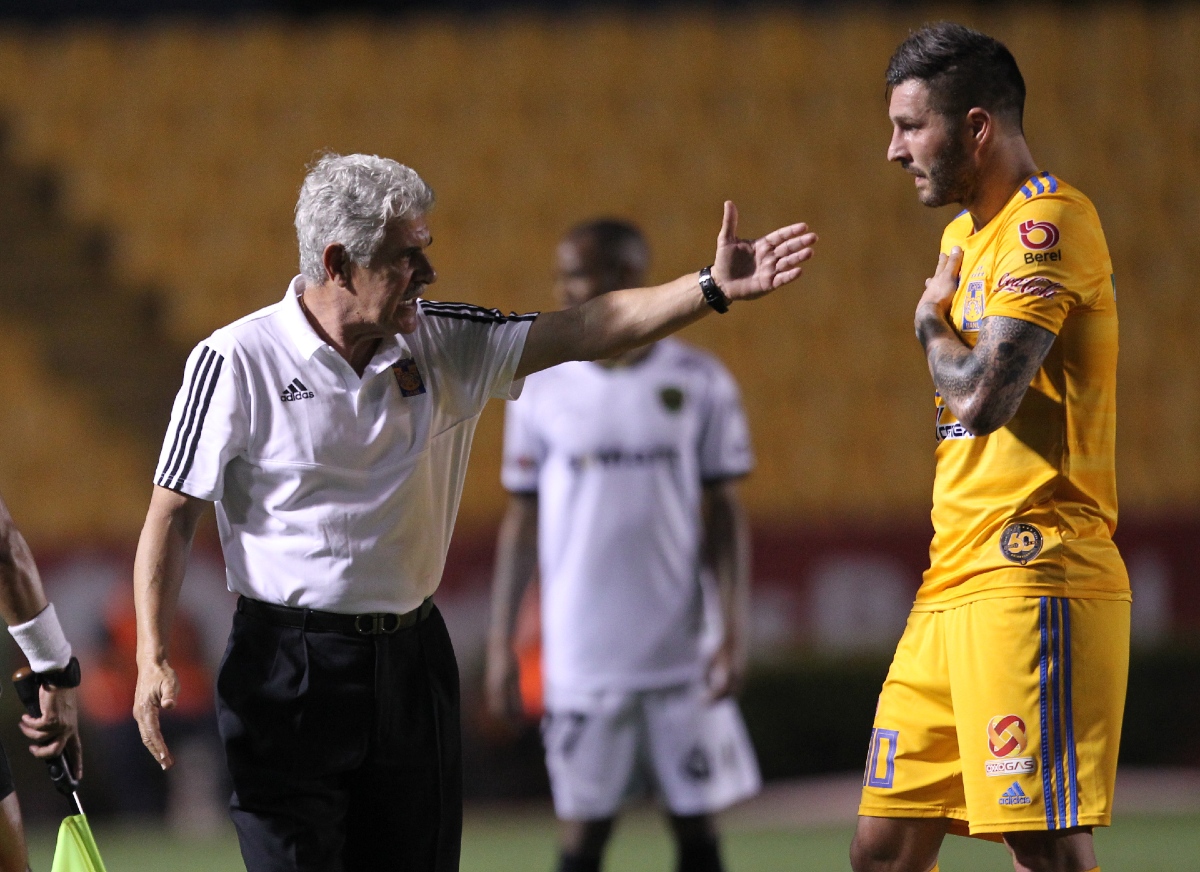 Ricardo Ferretti y André-Pierre Gignac (Imago7)