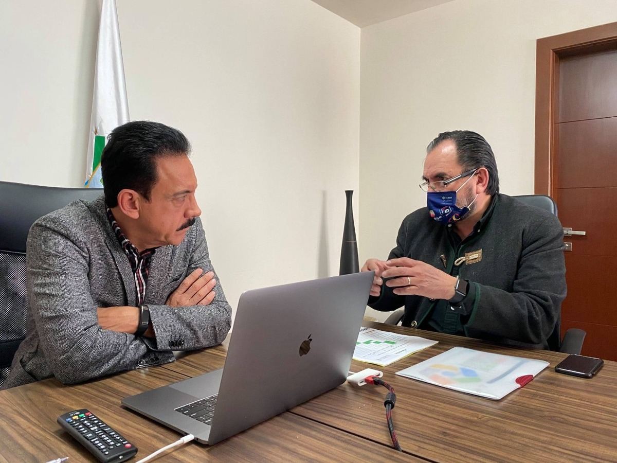 Omar Fayad, gobernador de Hidalgo y Efraín Benítez, titular de la SSH. (Cortesía)