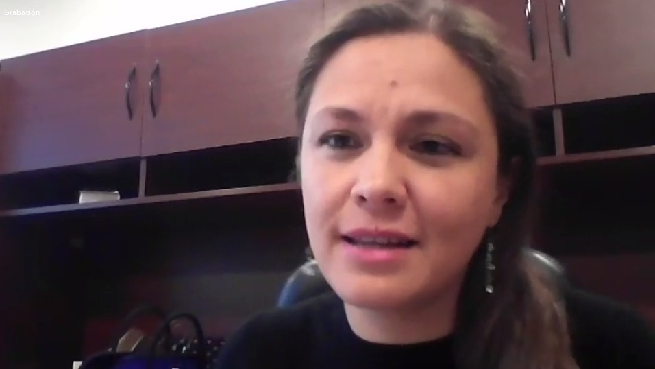La siguiente titular también deberá ser mujer.