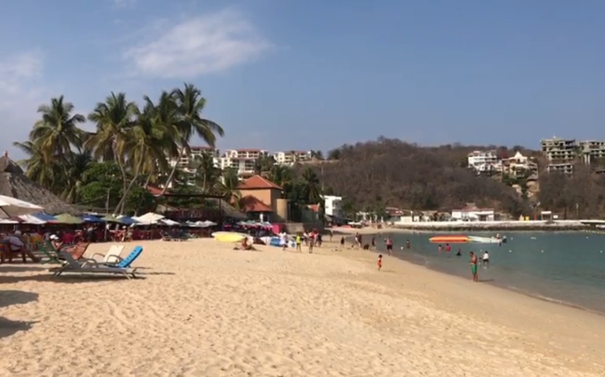 Pese a covid-19, anuncian Festival Nudista 2021 en playa de Oaxaca