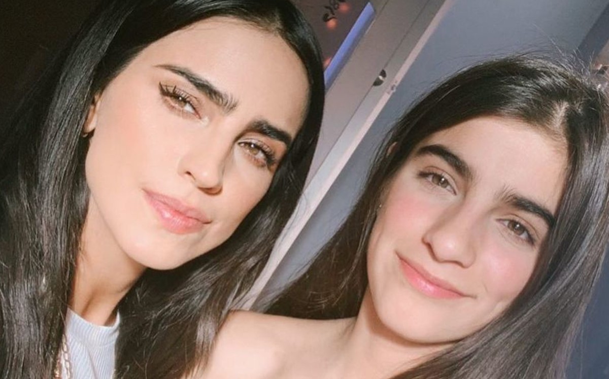 Bárbara y Mar de Regil (@barbaraderegil)