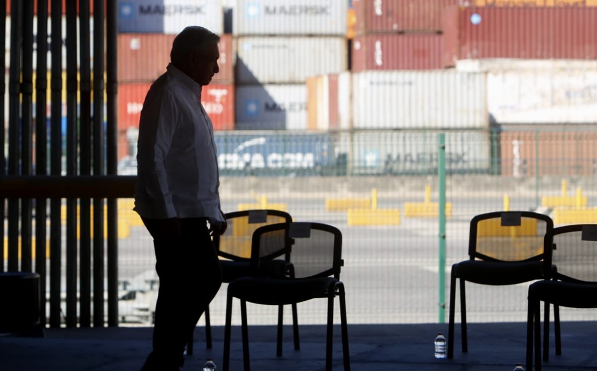 López Obrador durante su gira de trabajo por Colima. (Ariana Pérez)