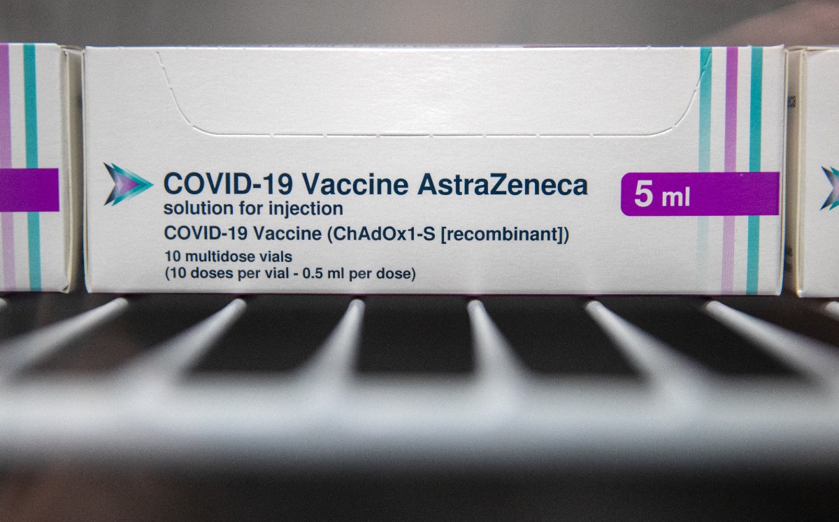 México precompró 77.4 dosis de la vacuna anticovid de AstraZeneca-Oxford, informó Martha Delgado. (AFP)
