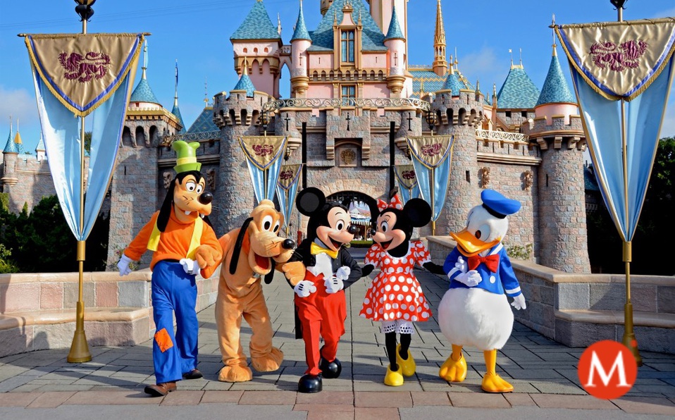 Disneyland Resort está ubicado en la ciudad de Anaheim, Condado de Orange, California.