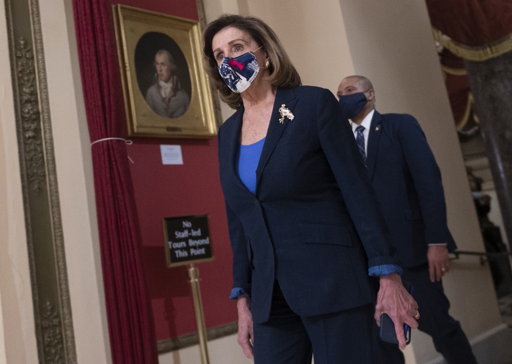 La líder demócrata en la Cámara Baja de EU, Nancy Pelosi, en la sesión del a Enmienda 25. (AFP)