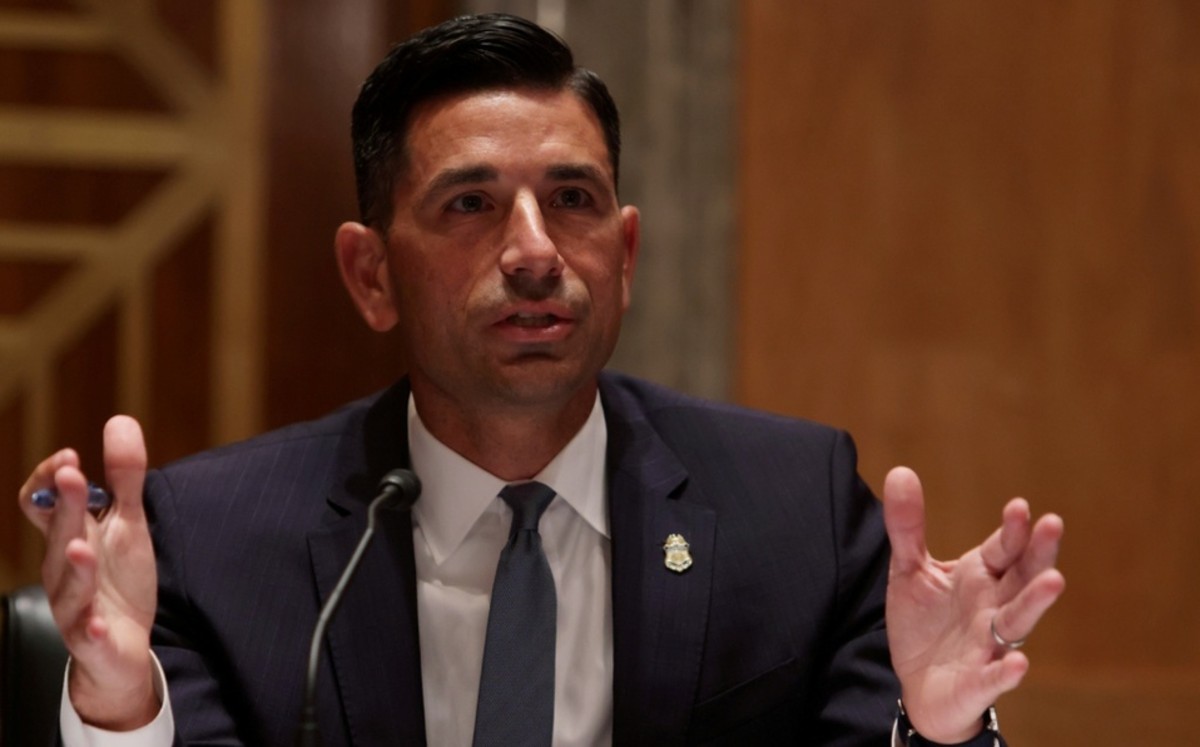 Renuncia secretario interino de Seguridad de EU tras disturbios en el Capitolio