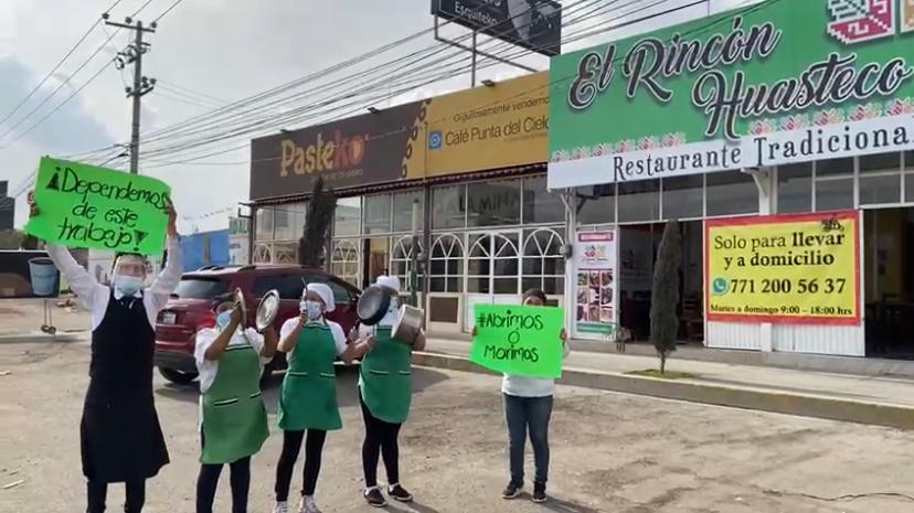 Cacerolazo de restaurantes en la zona metropolitana de Pachuca. (Cortesía)