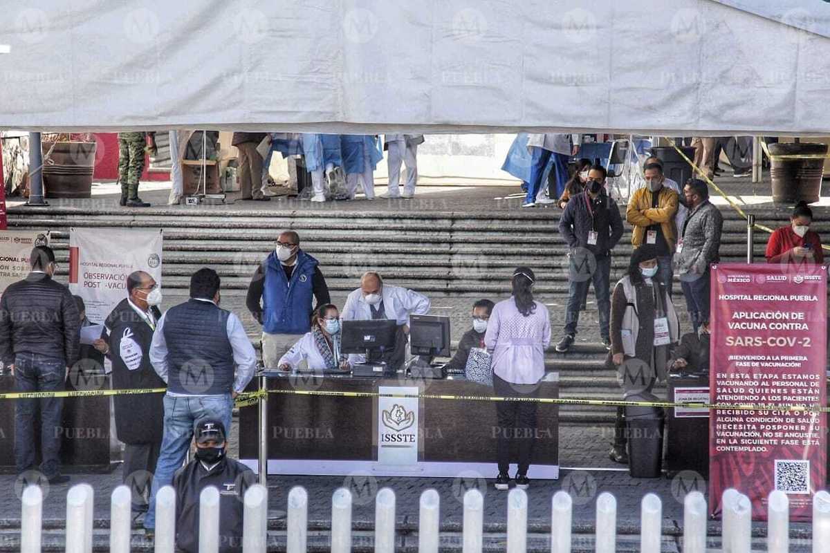 Jornada de vacunación contra el covid en Puebla. (Andrés Lobato)