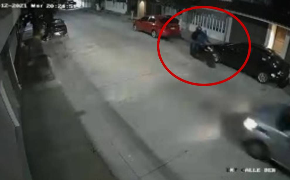 En menos de un minuto asaltantes despojan vecino de Real Providencia