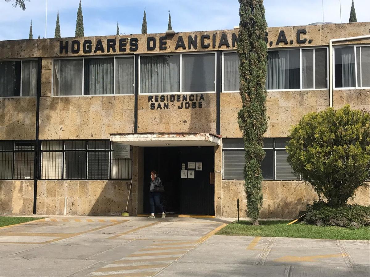 Salud Jalisco aceptó brote de coronavirus en el Asilo San José. (Elsa Martha Gutíerrez)