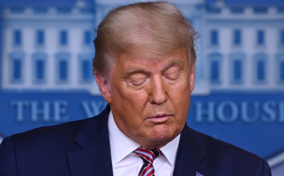 Nueva York eliminará contratos con organización Trump, dice alcalde