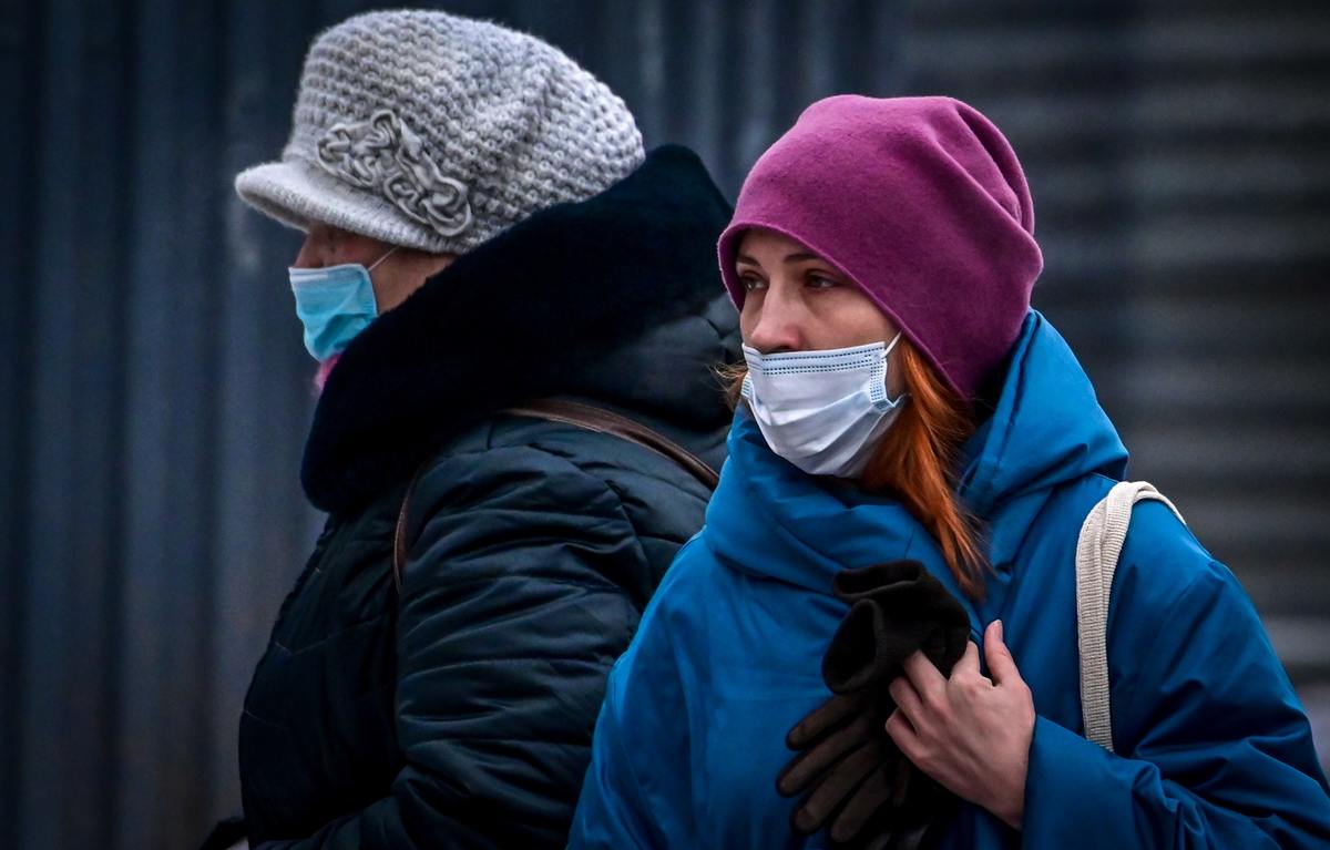 Las mujeres fueron más afectadas por la pérdida de empleo durante la pandemia de covid-19. Foto: Yuri Kadobnov/AFP
