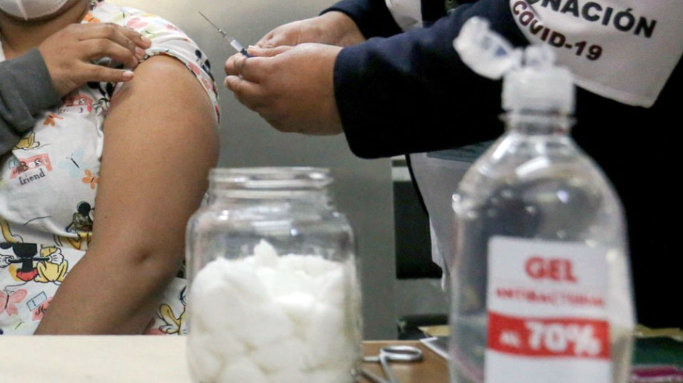 Vacuna anticovid será la diferencia fundamental en 2021