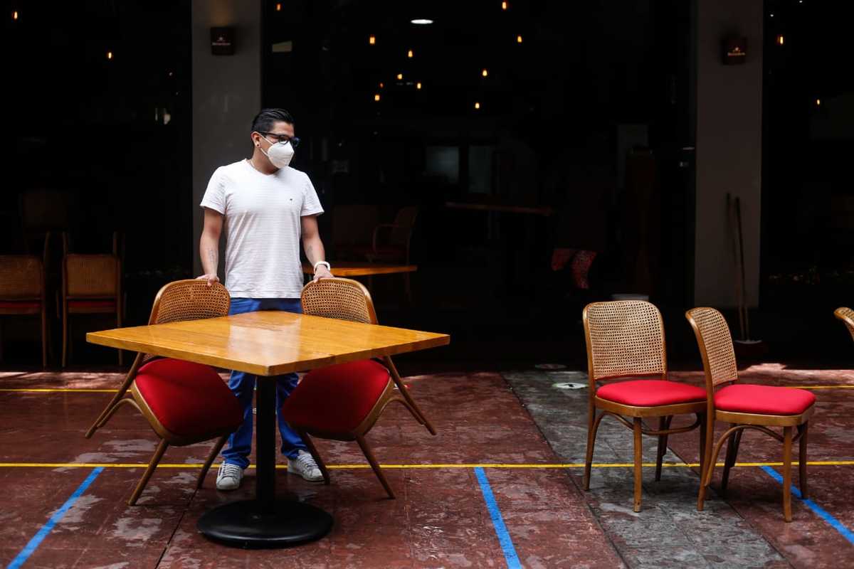 En la primera fase de la reapertura únicamente los restaurantes con terrazas y al aire libre podrán abrir sus puertas (Araceli López)