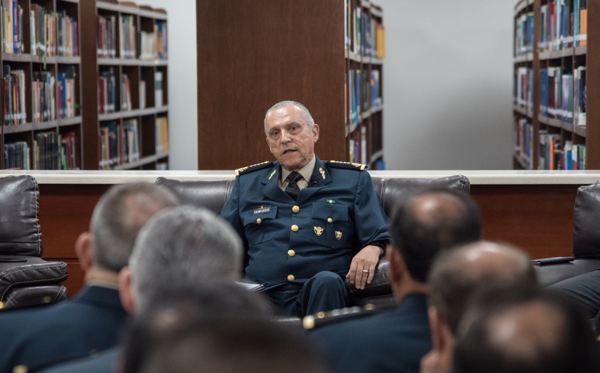 La FGR halló en los mensajes un tono servil por parte del interlocutor,  quien supuestamente era Cienfuegos. (Cuartoscuro)
