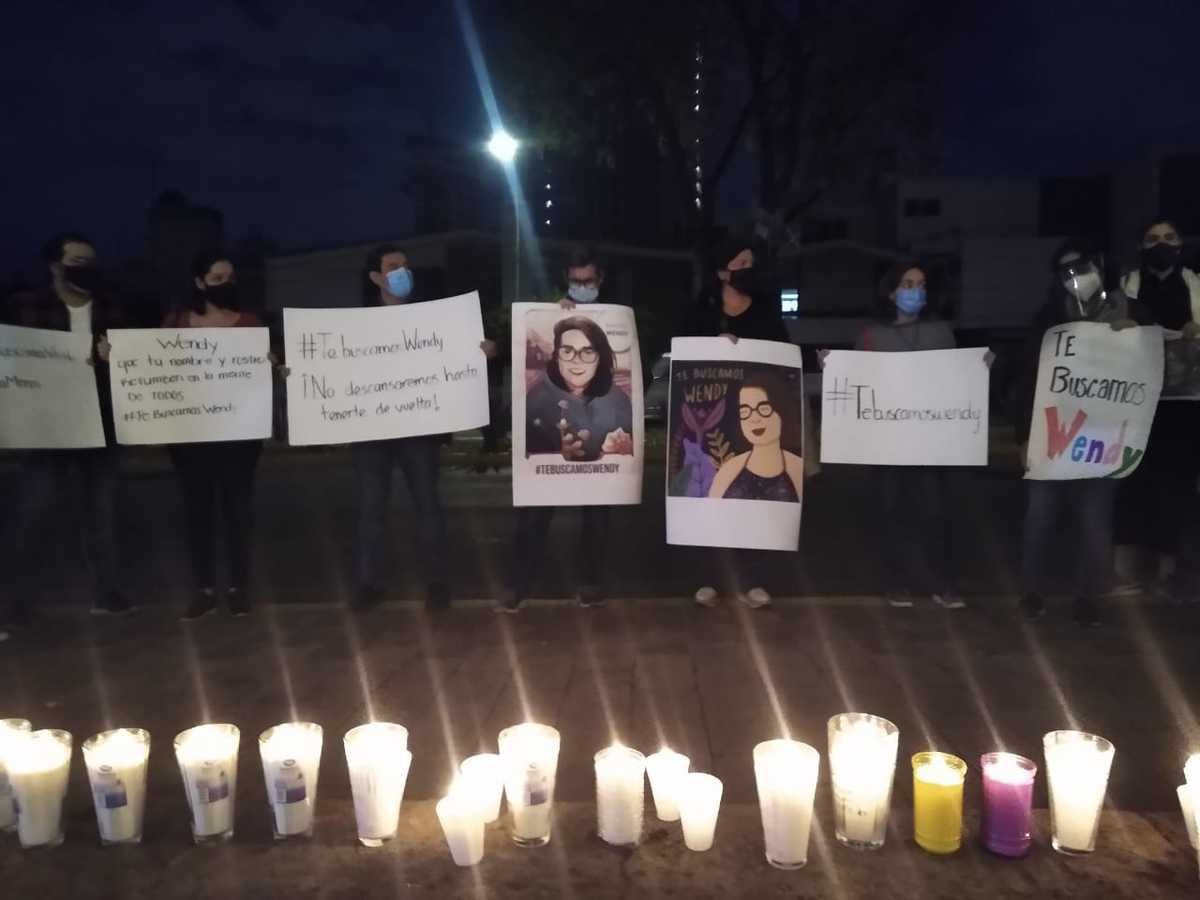 Protestan por Wendy Sánchez a las afueras de Casa Jalisco (María Ramírez)