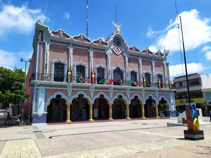 Fachada del Ayuntamiento de Tehuacán. (Especial)