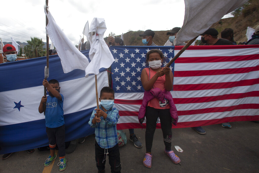 Miles de migrantes ya han logrado hacer una vida en Estados Unidos tras haber salido de sus países de origen. (AP)