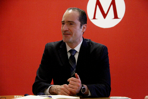 Orden y disciplina, dijo, son fundamentales para lograr los objetivos de esta dependencia. | Sergio Sánchez-Hidalgo