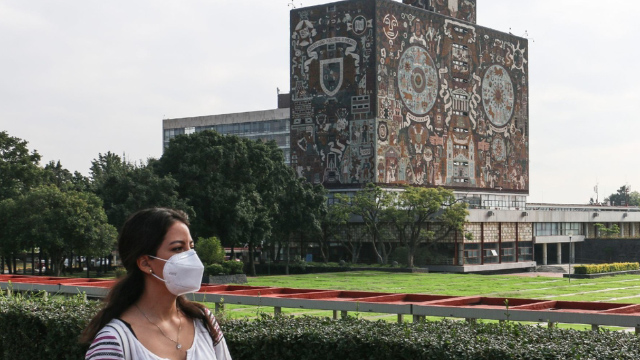 UNAM pone a disposición del gobierno 20 ultracongeladores para vacunas anticovid