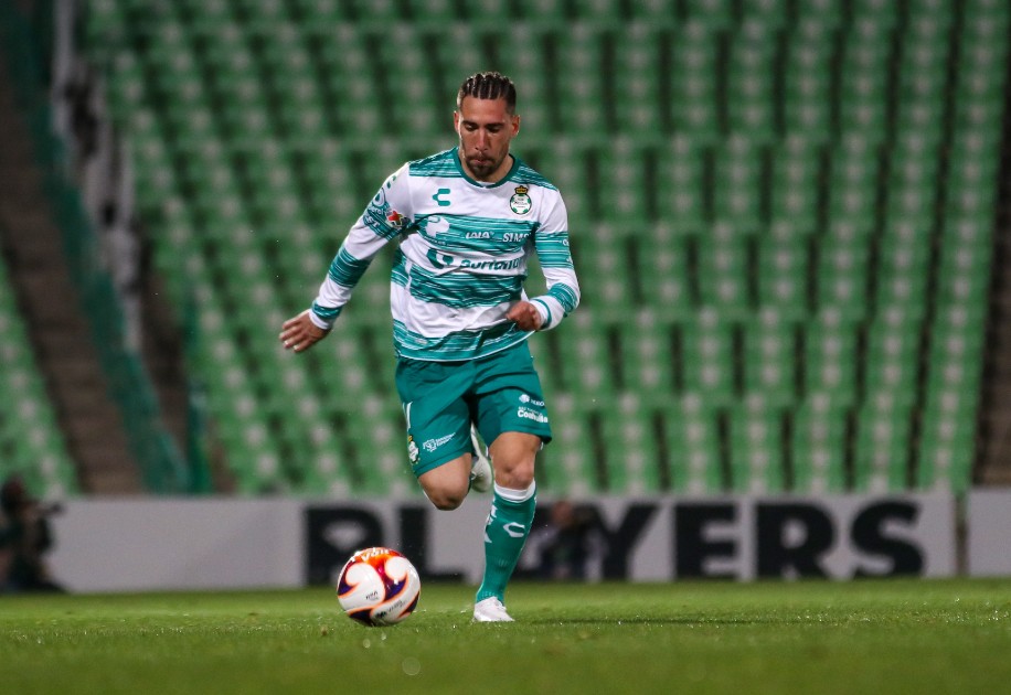 Fernando Gorriarán, mediocampista del conjunto albiverde. (@ClubSantos)