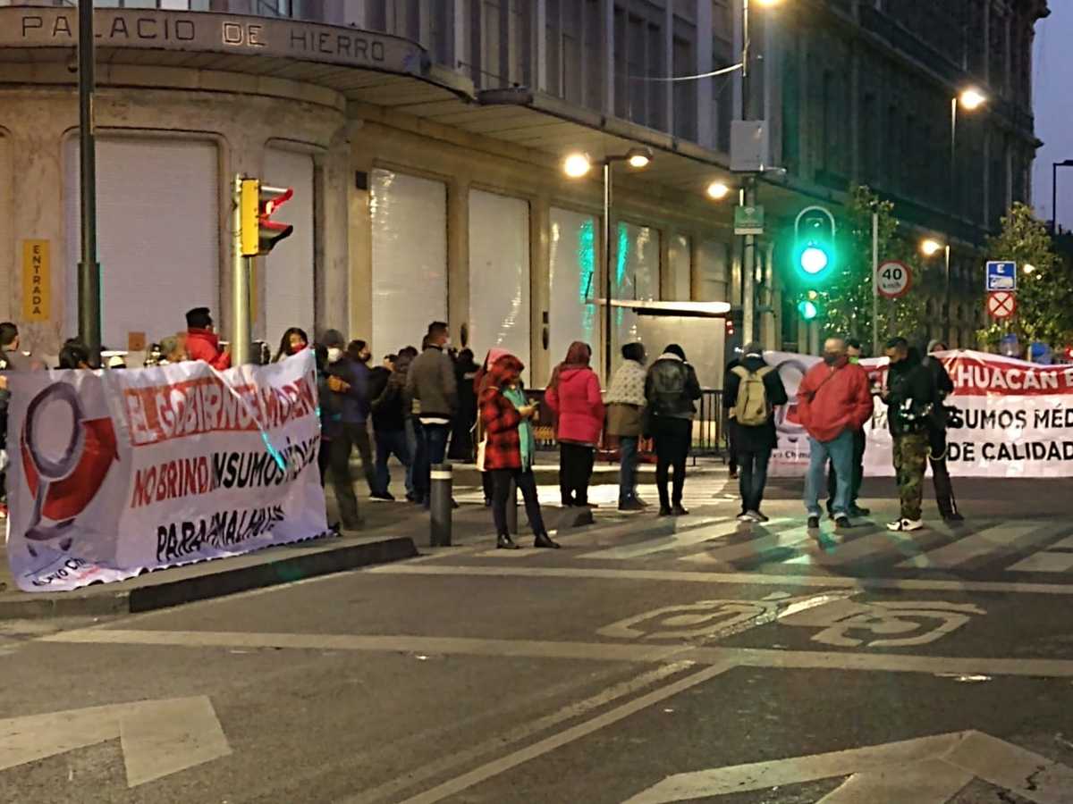 Habitantes de Chimalhuacán protestan en 20 de Noviembre