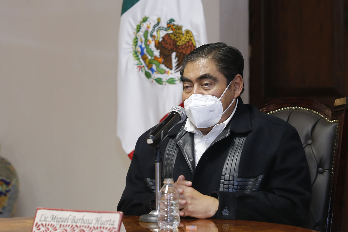 Miguel Barbosa Huerta, gobernador de Puebla. (Especial)