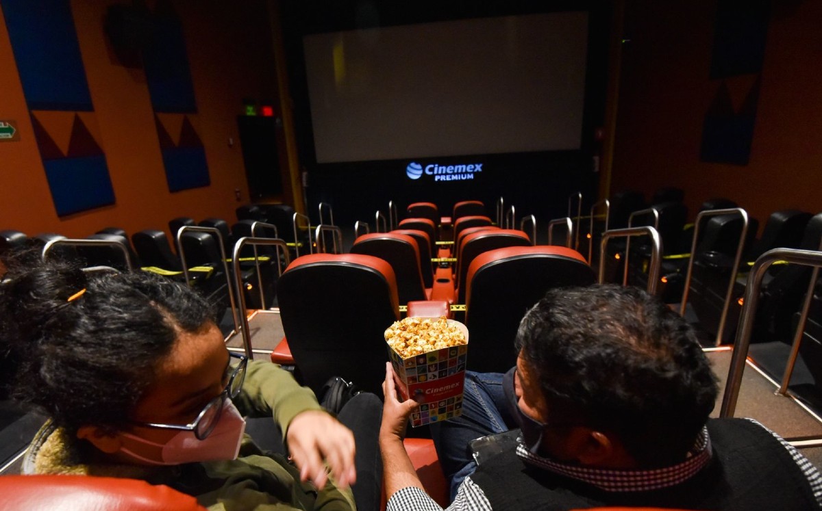 Los cines enfrentan muchas dificultades debido a la pandemia. (Cuartoscuro)