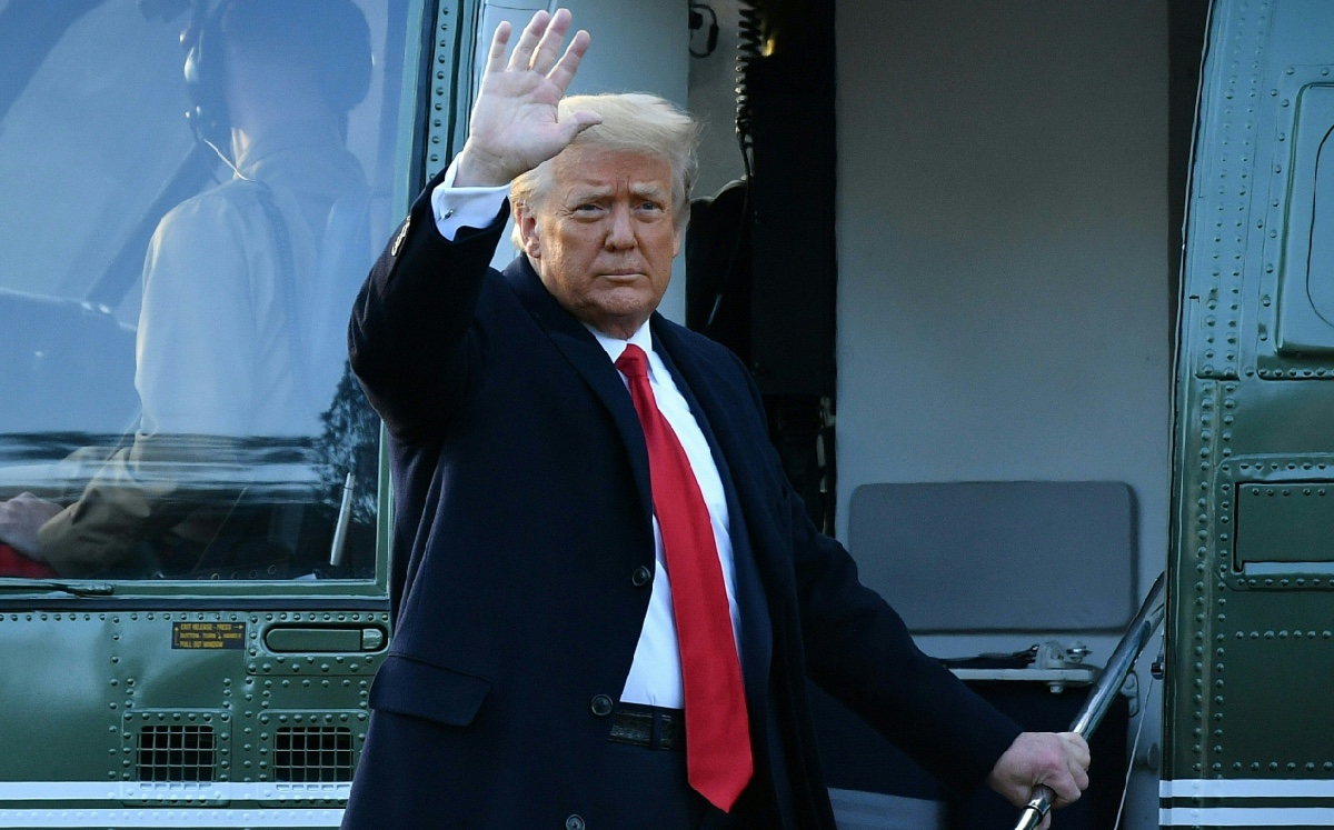 Con la mayoría de su lado, Donald Trump enfrentó el primer juicio político. (AFP)