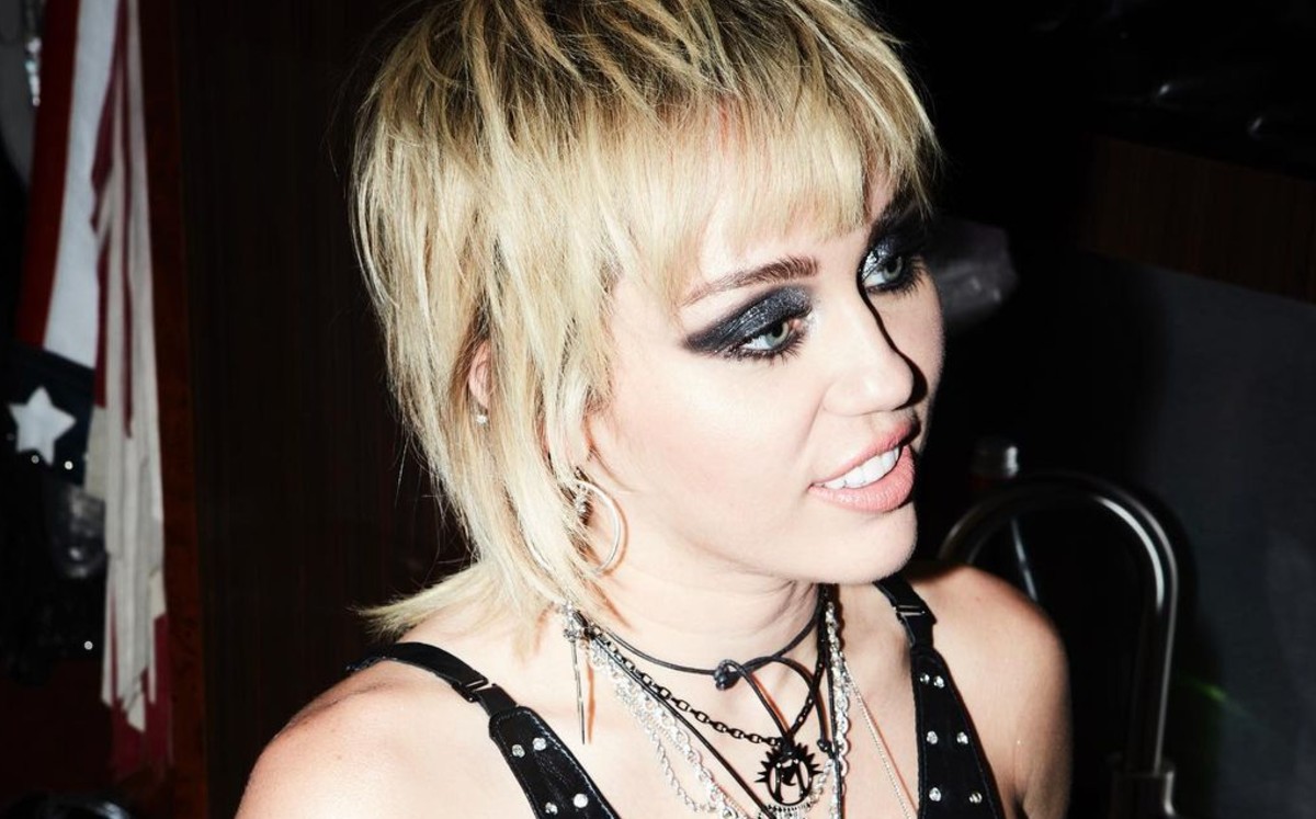 Miley Cyrus (Instagram).