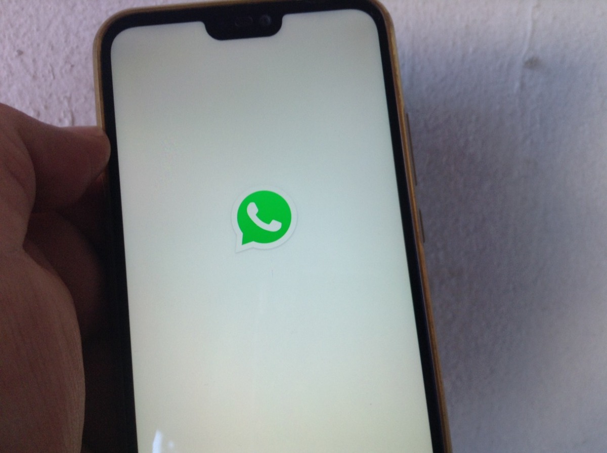 Uso de redes sociales. (Especial)