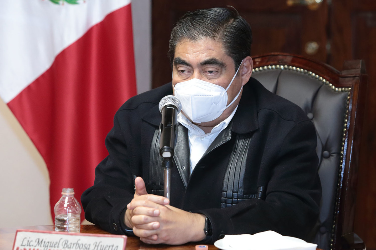 Miguel Barbosa Huerta, gobernador de Puebla. (Especial)