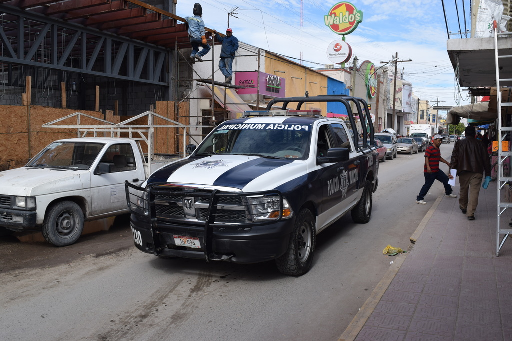 El hombre fue llevado a un hospital donde fue contactado por los elementos de seguridad. (Archivo)