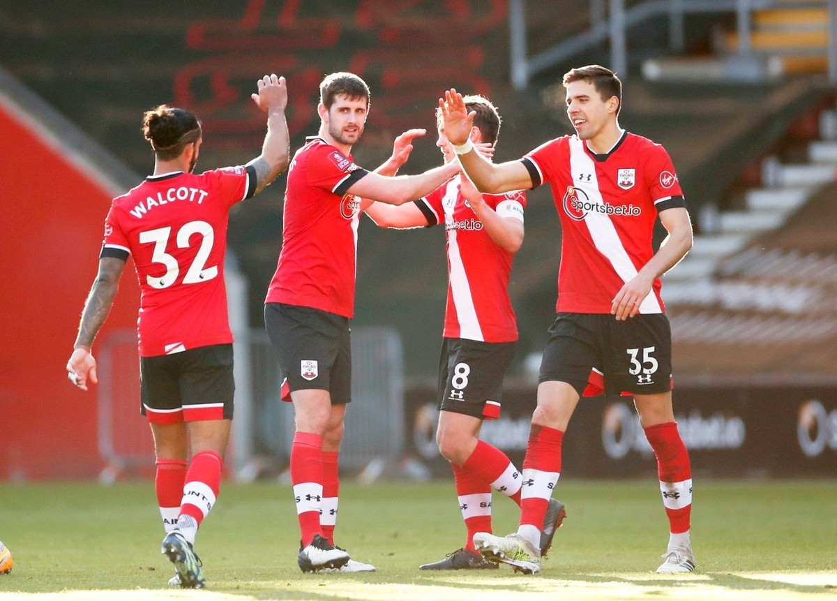 Southampton celebra victoria ante Arsenal (Reuters)