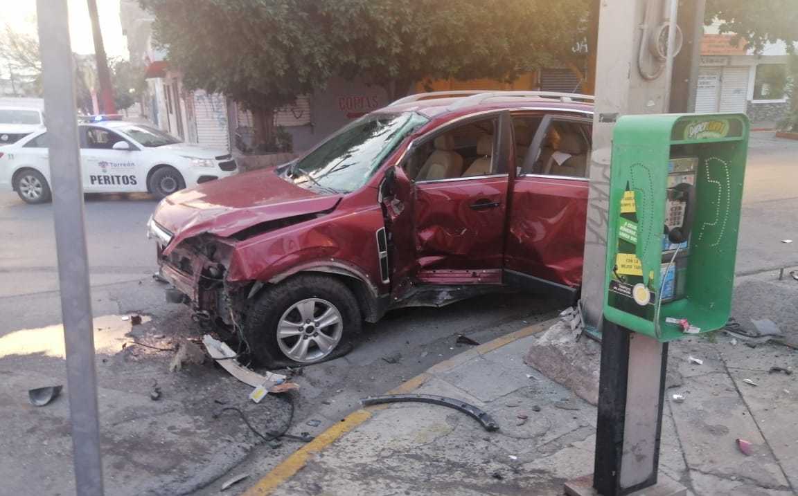 Torreón. Aparatoso choque deja dos lesionados en zona Centro- Grupo Milenio