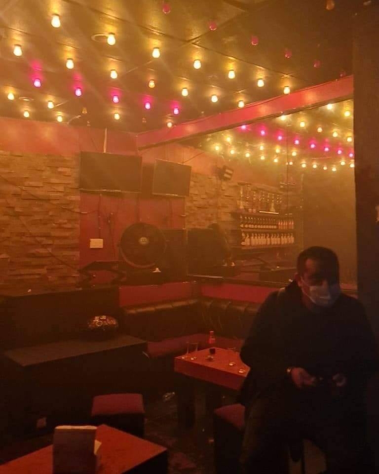 Interior de un establecimiento clandestino en la ciudad de Pachuca. (Especial)