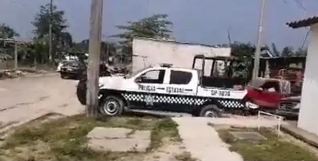 Los policías fueron atacados mientras trasladaban a los detenidos. (Especial)