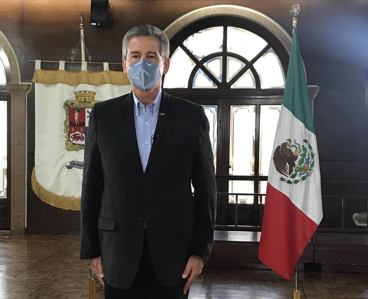 Héctor López Santillana, alcalde de León