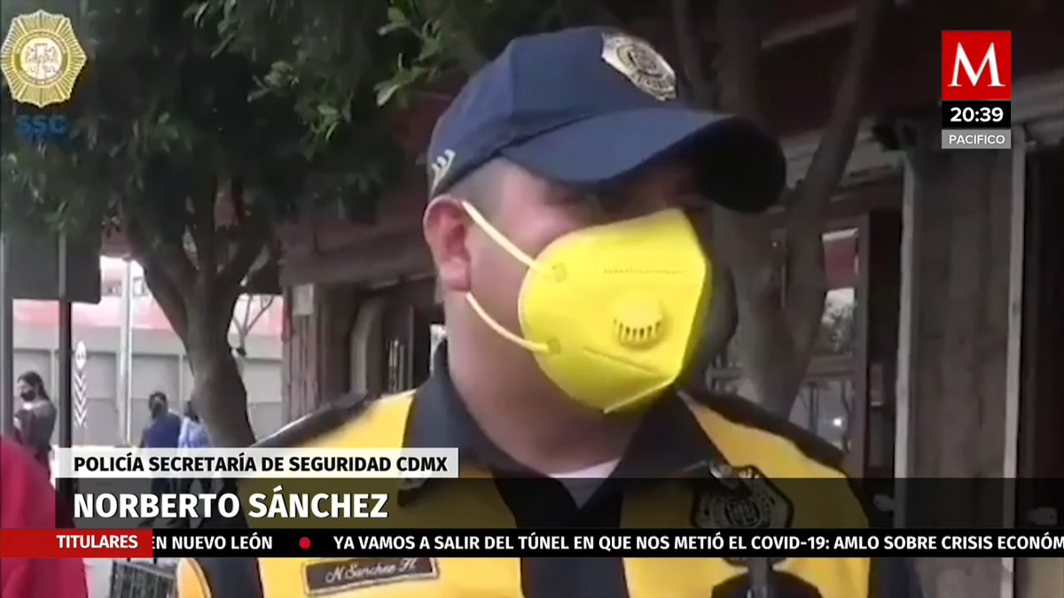 Policía de CdMx halla dinero y lo devuelve a dueño; era para un tanque de oxígeno
