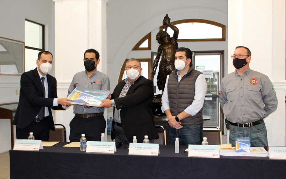 Entregan Atlas de Riesgo de Torreón al Archivo Municipal. (Especial)